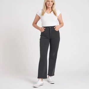 Universal Standard Etta High Rise Straight Leg Jeans NWT!